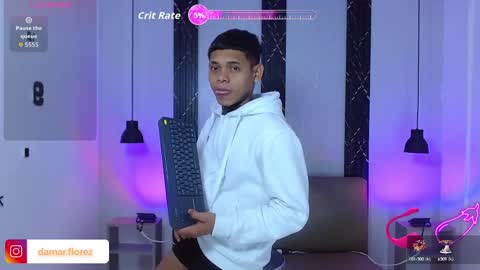 damar_felipe online show from 10-10-25, 04:55