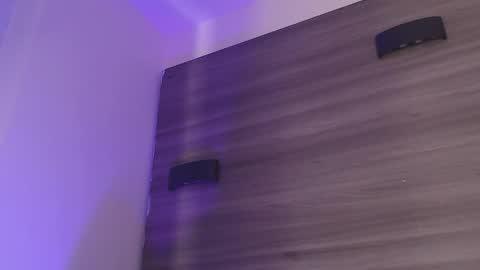         online show from 03-09-26, 05:44