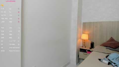 Snapshot of damaris_ponce chatting on 06-19-26, 04:28 Damaris Ponce online show from 06-19-26, 04:28