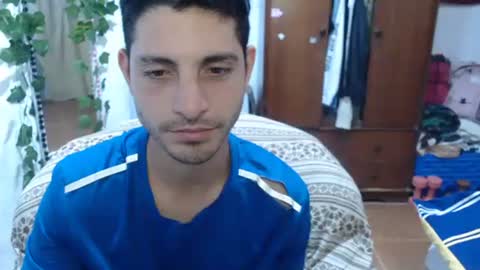 Snapshot of damian_29 chatting on 12-23-25, 01:36 Damian online show from 12-23-25, 01:36