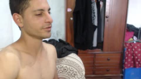 Snapshot of damian_29 chatting on 02-28-26, 08:43 Damian online show from 02-28-26, 08:43