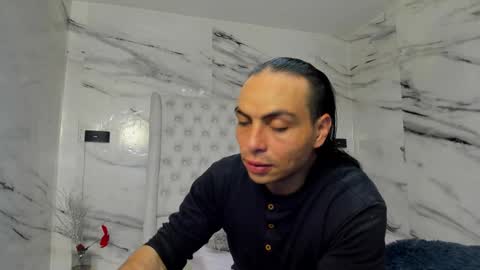 Snapshot of damian_and_tiana chatting on 03-08-25, 05:07 damian_and_tiana online show from 03-08-25, 05:07