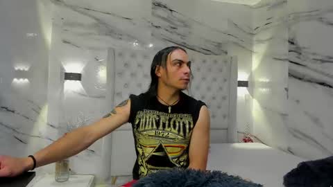 Snapshot of damian_and_tiana chatting on 03-12-25, 02:41 damian_and_tiana online show from 03-12-25, 02:41