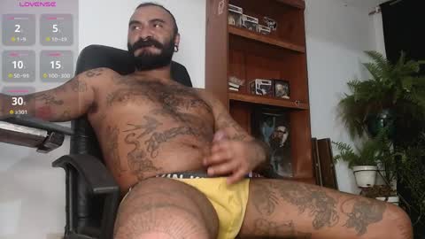 Snapshot of damian_darkside_ chatting on 03-30-26, 02:01 Damian online show from 03-30-26, 02:01
