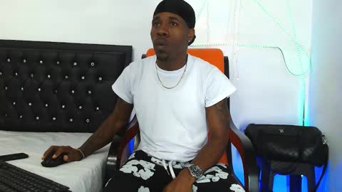 damian_hart_24cm online show from 10-23-25, 10:41