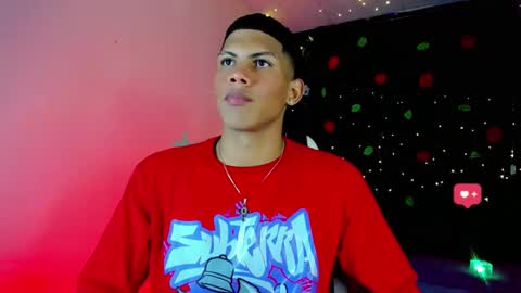 Snapshot of damian_latinxxx chatting on 12-17-24, 03:17 Damian online show from 12-17-24, 03:17