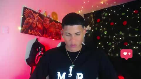 Snapshot of damian_latinxxx chatting on 12-24-24, 06:11 Damian online show from 12-24-24, 06:11