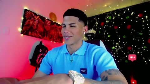 Snapshot of damian_latinxxx chatting on 01-03-25, 09:04 Damian online show from 01-03-25, 09:04