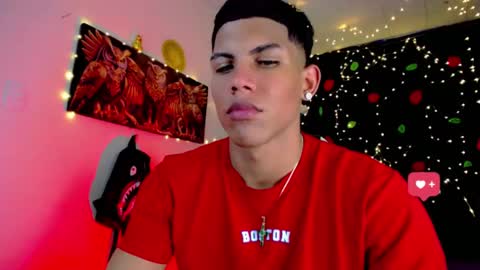 Snapshot of damian_latinxxx chatting on 01-04-25, 08:49 Damian online show from 01-04-25, 08:49