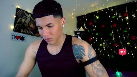 Snapshot of damian_latinxxx chatting on 01-08-25, 05:48 Damian online show from 01-08-25, 05:48