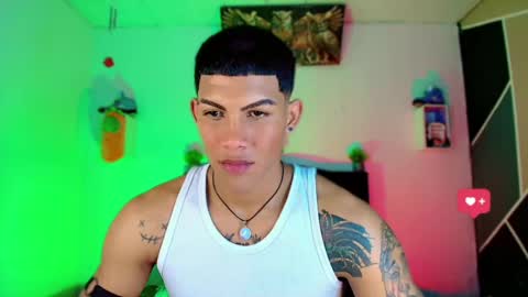 Snapshot of damian_latinxxx chatting on 03-11-25, 06:32 Damian online show from 03-11-25, 06:32