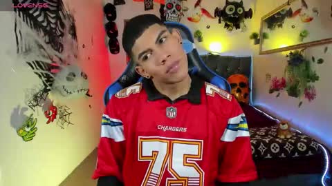 Damian online show from 10-18-25, 03:31