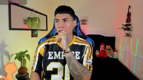 Snapshot of damian_latinxxx chatting on 03-02-26, 03:20 Damian online show from 03-02-26, 03:20