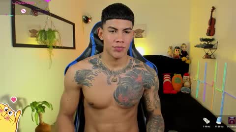 Snapshot of damian_latinxxx chatting on 03-11-26, 03:56 Damian online show from 03-11-26, 03:56