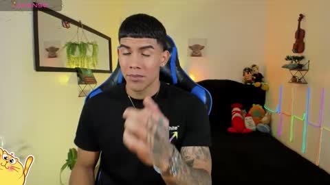 Snapshot of damian_latinxxx chatting on 03-15-26, 03:12 Damian online show from 03-15-26, 03:12