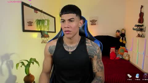 Snapshot of damian_latinxxx chatting on 03-16-26, 03:12 Damian online show from 03-16-26, 03:12