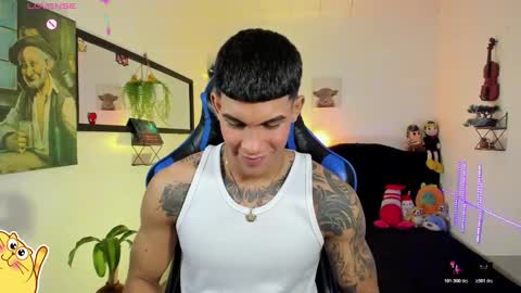 Snapshot of damian_latinxxx chatting on 03-21-26, 03:44 Damian online show from 03-21-26, 03:44