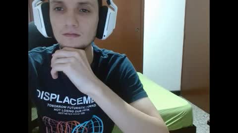 damian_player online show from 01-02-25, 07:40