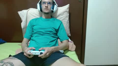 damian_player online show from 02-19-25, 07:39