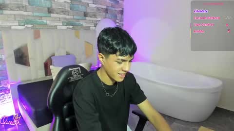 Snapshot of damian_tay chatting on 05-05-26, 12:13 damian_tay online show from 05-05-26, 12:13