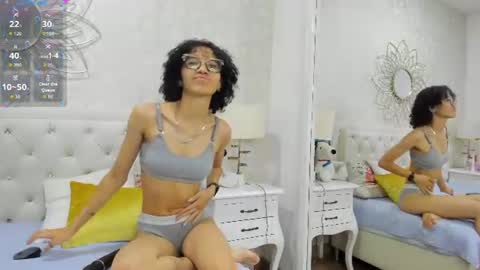 Damiana online show from 07-30-26, 12:15