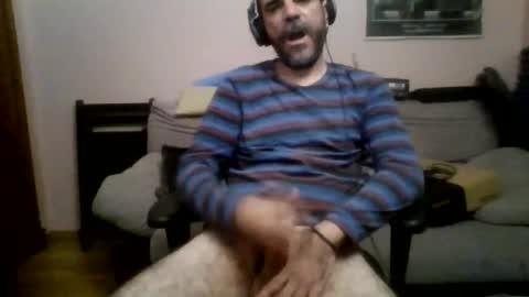 Snapshot of damianour chatting on 10-27-25, 12:47 damianour online show from 10-27-25, 12:47