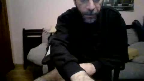 Snapshot of damianour chatting on 11-10-25, 12:53 damianour online show from 11-10-25, 12:53
