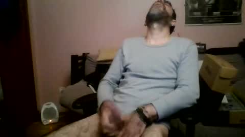 Snapshot of damianour chatting on 11-19-25, 11:10 damianour online show from 11-19-25, 11:10