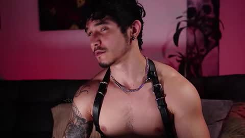 insta damn8   --------  online show from 03-11-26, 12:38