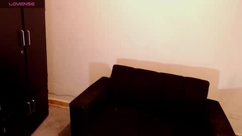 ---Taylor--- online show from 01-11-25, 06:24