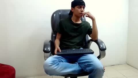 LIAM online show from 10-01-25, 07:20