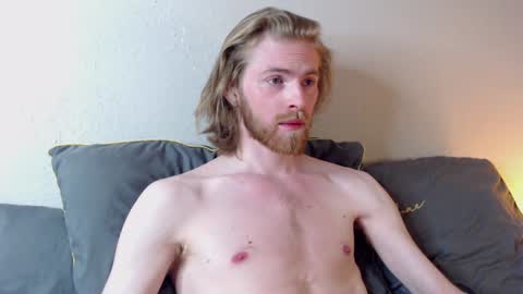 Snapshot of damien_diamond chatting on 12-17-24, 06:31 damien_diamond online show from 12-17-24, 06:31