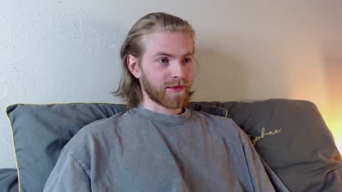 Snapshot of damien_diamond chatting on 12-18-24, 06:14 damien_diamond online show from 12-18-24, 06:14