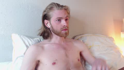 Snapshot of damien_diamond chatting on 01-10-25, 12:59 damien_diamond online show from 01-10-25, 12:59