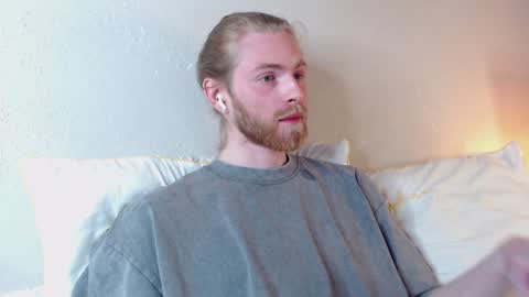 Snapshot of damien_diamond chatting on 01-12-25, 12:07 damien_diamond online show from 01-12-25, 12:07