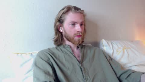 Snapshot of damien_diamond chatting on 01-12-25, 11:47 damien_diamond online show from 01-12-25, 11:47