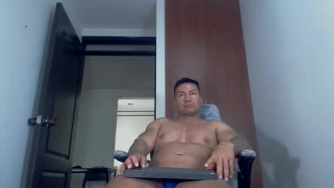 Snapshot of dammuscle chatting on 02-10-26, 03:49 dammuscle online show from 02-10-26, 03:49