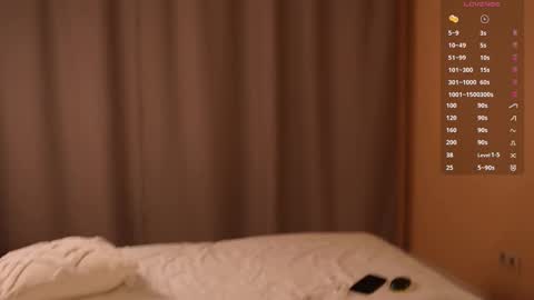 Snapshot of damnash2 chatting on 10-18-25, 06:41 Ashley online show from 10-18-25, 06:41