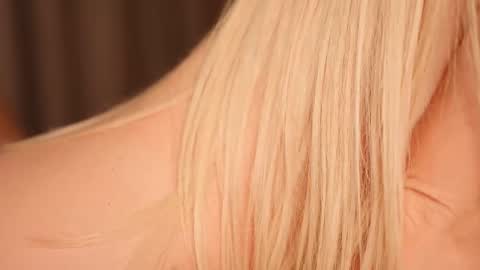 Snapshot of damnash2 chatting on 10-22-25, 11:59 Ashley online show from 10-22-25, 11:59