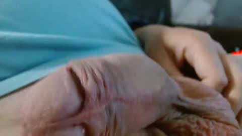 Snapshot of damocles01 chatting on 03-26-26, 09:42 Damocles online show from 03-26-26, 09:42