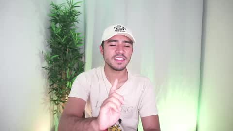 Snapshot of damon_frost chatting on 05-27-26, 04:09 damon_frost online show from 05-27-26, 04:09