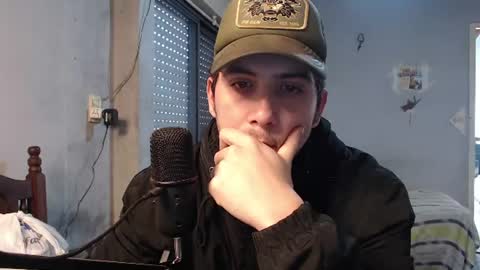 Snapshot of damon_hell chatting on 07-09-26, 12:20 Damon online show from 07-09-26, 12:20