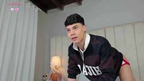 Snapshot of damon_nort chatting on 10-21-25, 02:18 DEMON NORTH online show from 10-21-25, 02:18