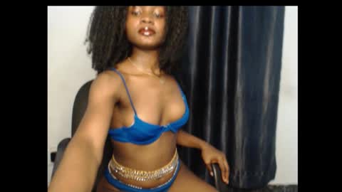 Snapshot of damsel8 chatting on 01-05-26, 05:38 leah online show from 01-05-26, 05:38