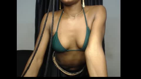 Snapshot of damsel8 chatting on 02-23-26, 05:43 leah online show from 02-23-26, 05:43