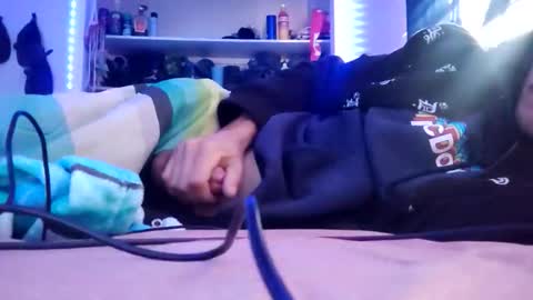 dan1233555666664 online show from 11-09-25, 03:32