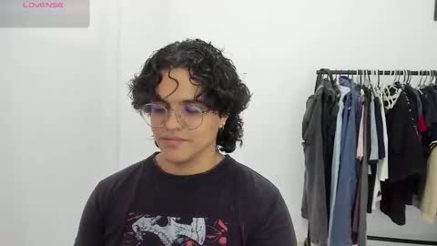 Snapshot of dan_blous chatting on 03-15-26, 07:31 Diane Blosson online show from 03-15-26, 07:31