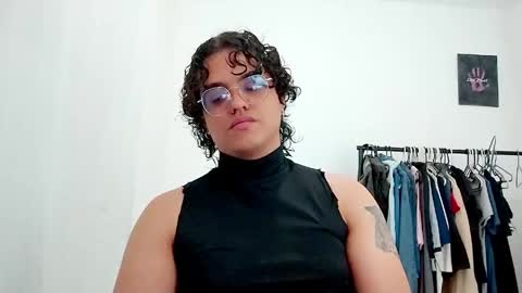 Snapshot of dan_blous chatting on 03-23-26, 12:25 Diane Blosson online show from 03-23-26, 12:25