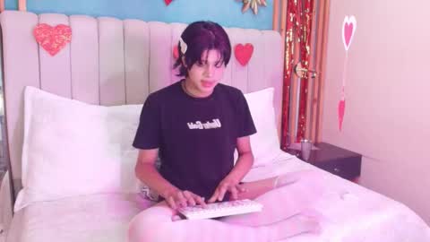 D A N online show from 02-13-26, 07:43