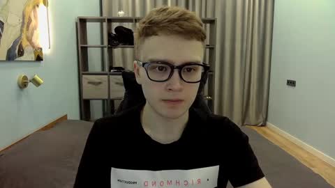 Dany online show from 12-30-24, 12:43
